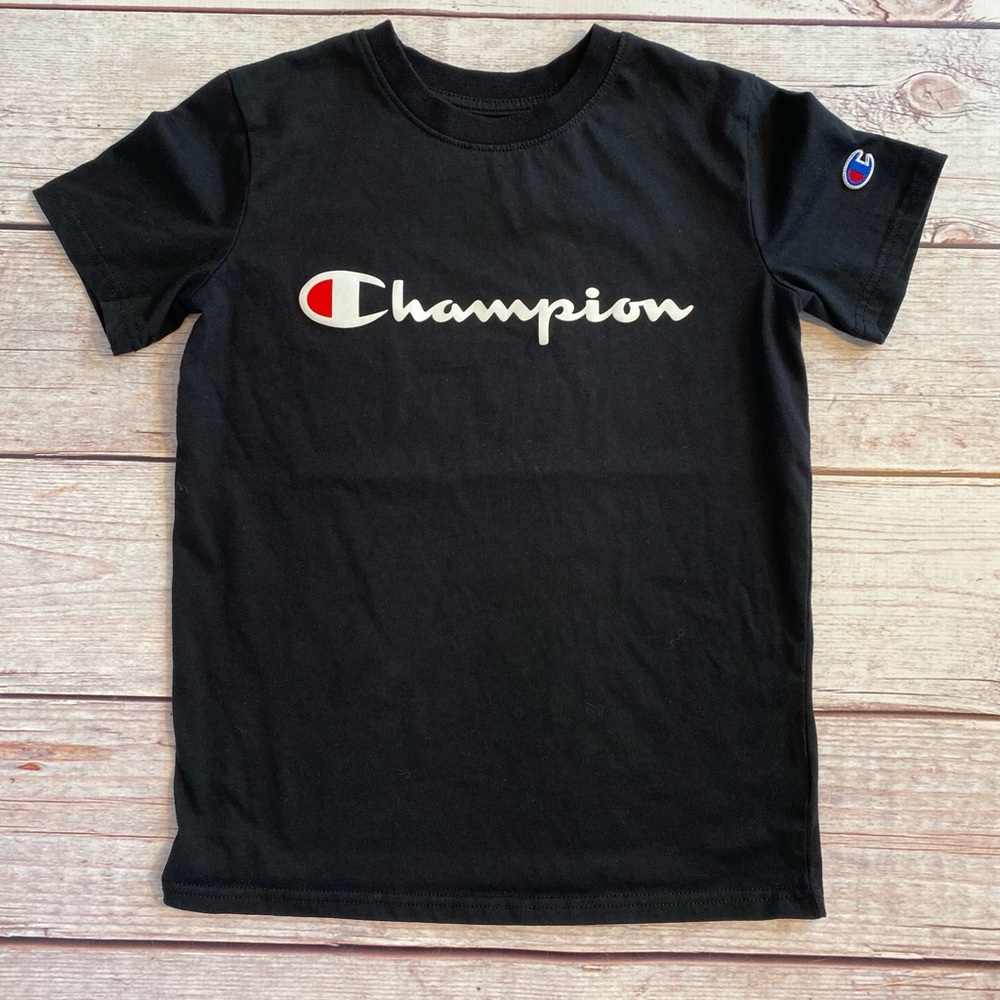 📌Champion • T-shirt